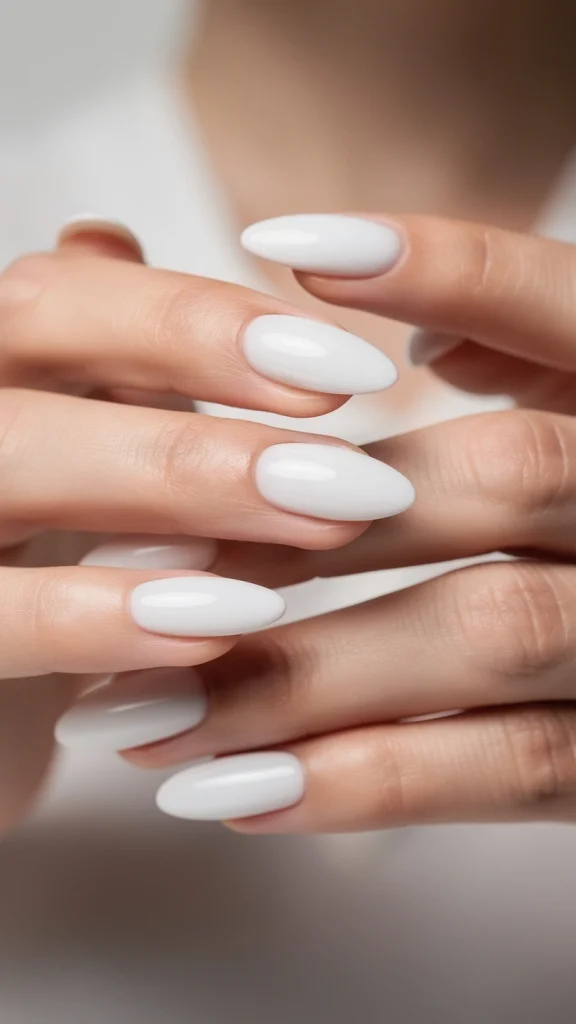 Minimal Milky White Nails